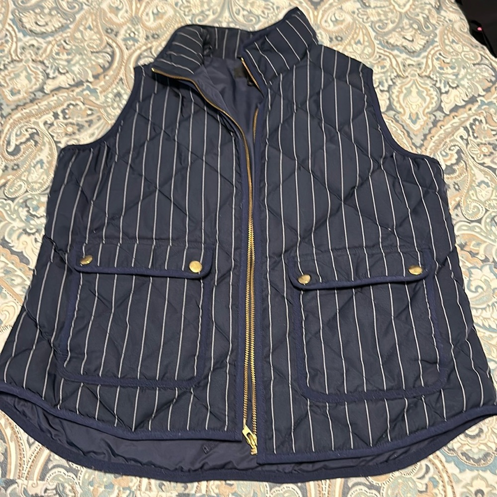 JCREW - lightweight puff vest